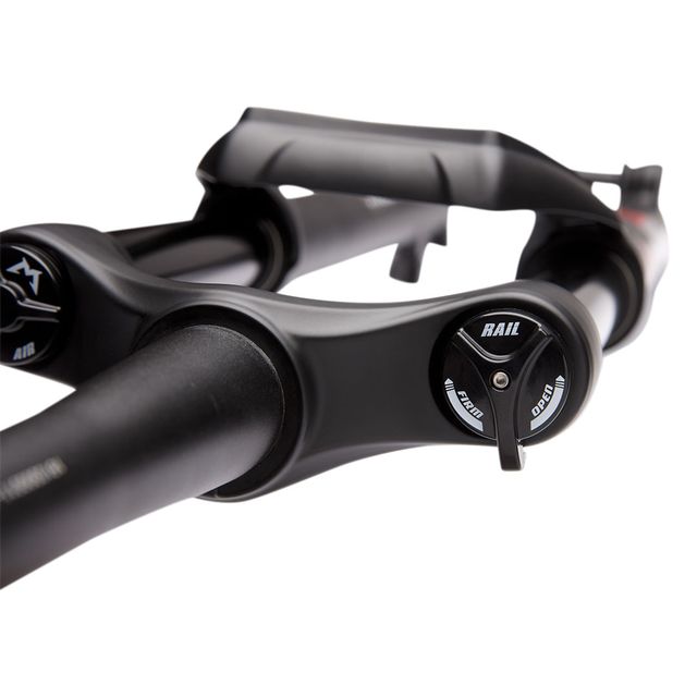 Marzocchi 2022 Bomber Z2 100 29 51mm offset joustokeula